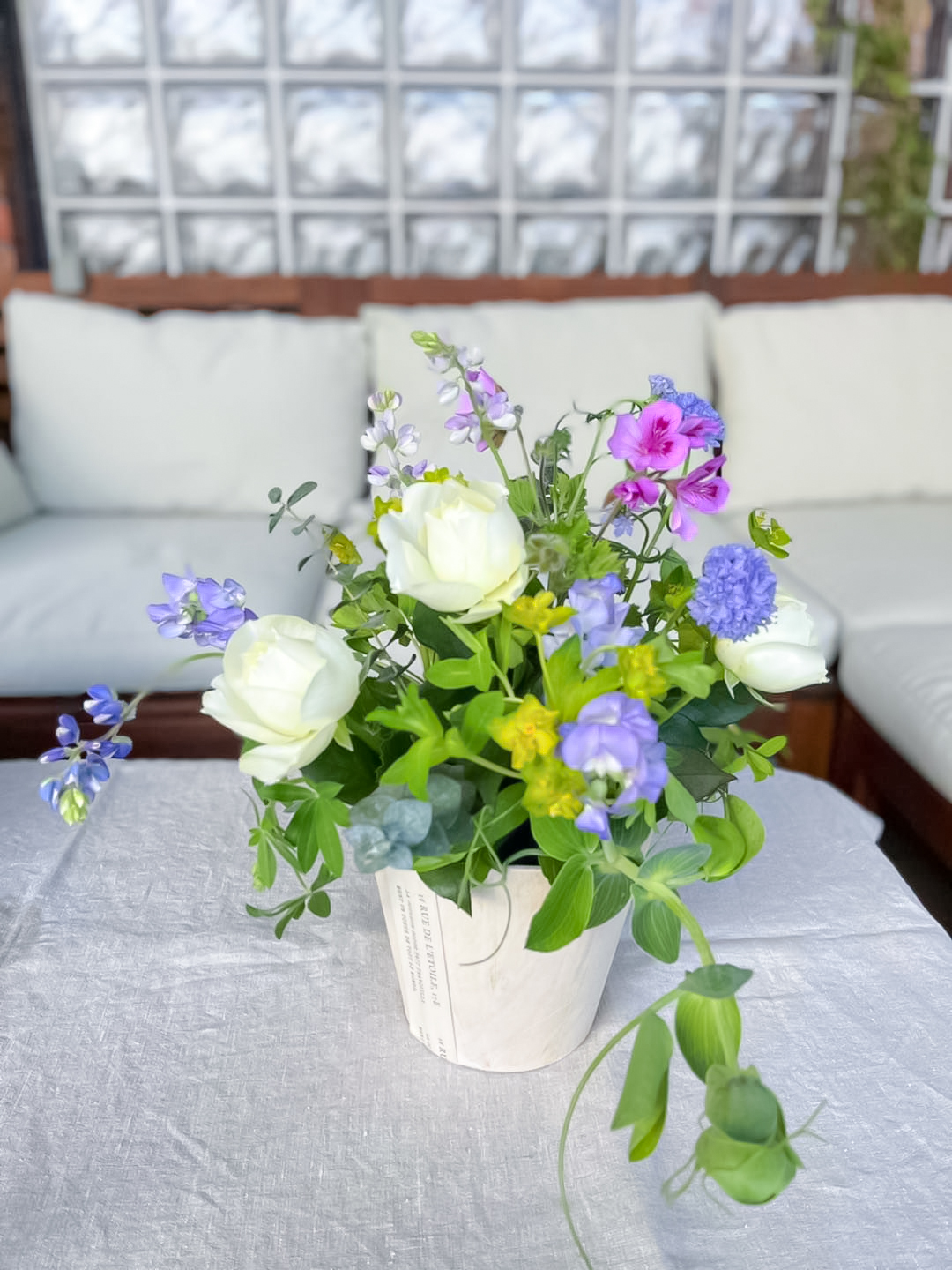 花と遊ぶ　〜春の草花アレンジメント〜