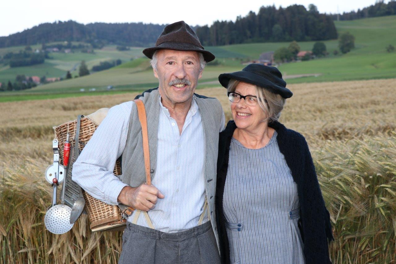 Komiker Gottfried und Elise aus dem Emmental, Kanton Bern, unterwegs im Emmental