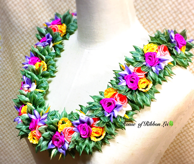 ハワイアンリボンレイ House of Ribbon  Lei original design