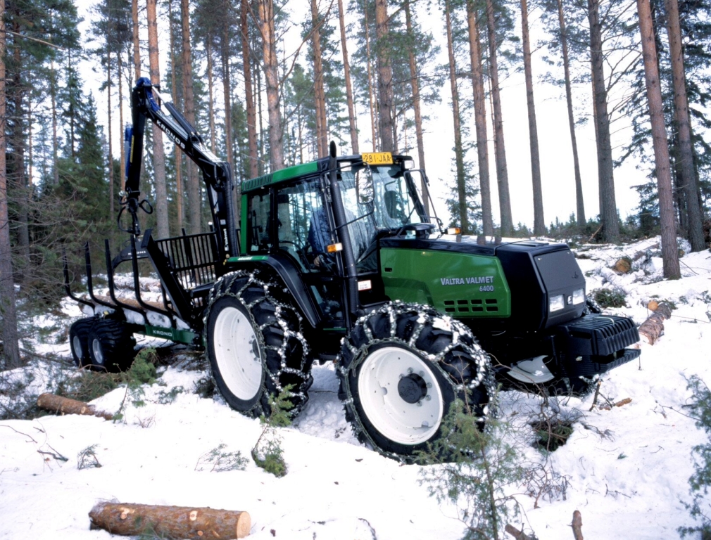 Valtra Valmet Mezzo 6400 Traktor im Forst (Quelle: Hersteller)