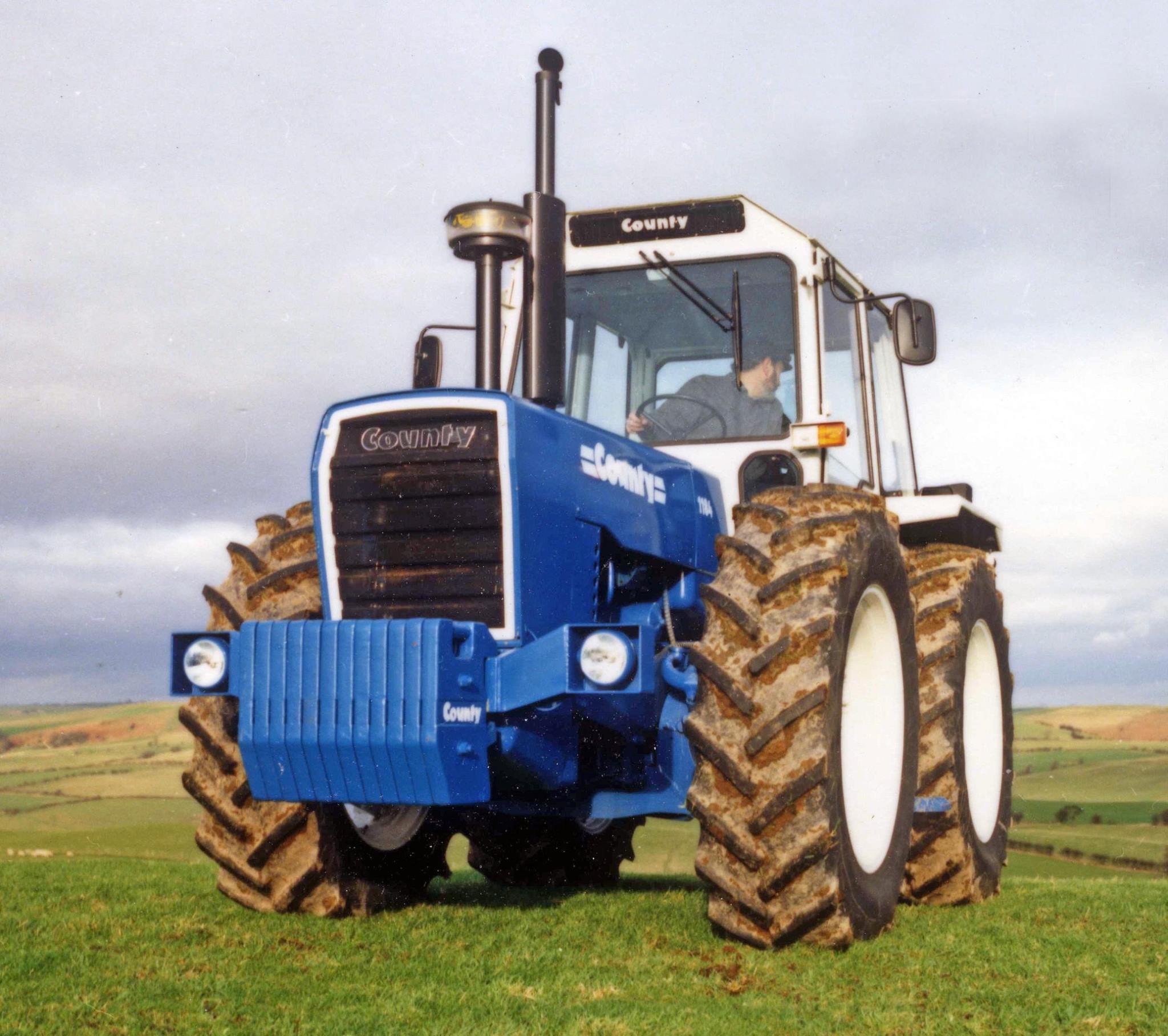 Ford County 1164 TW Traktor (Quelle: Hersteller)