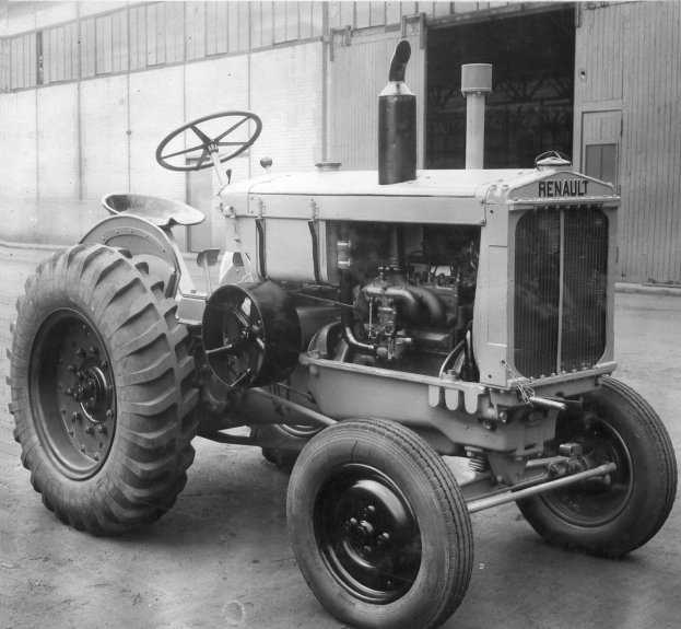 Renault 304E Traktor (Quelle: Claas)