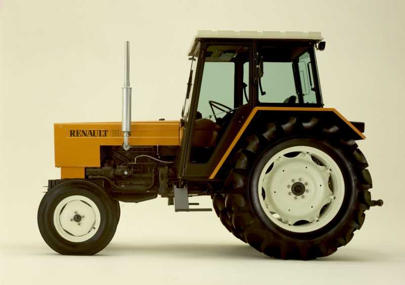 Renault 681S Traktor mit Kabine (Quelle: Claas)