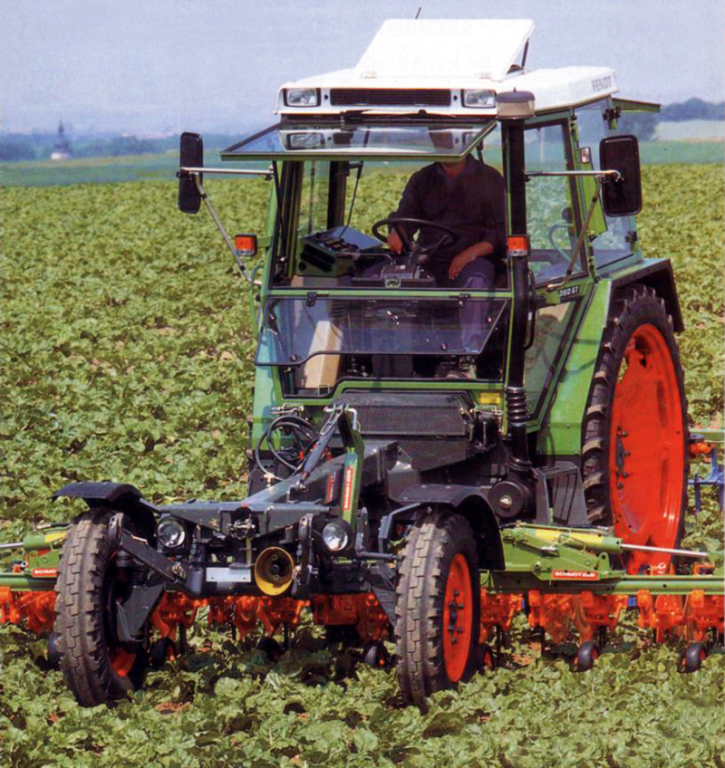 Fendt Geräterträger 345 GT (Quelle: AGCO Fendt)