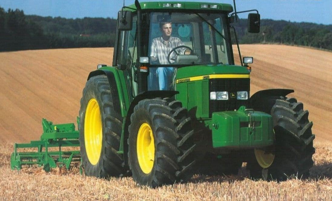 John Deere 6310 Allradtraktor (Quelle: John Deere)