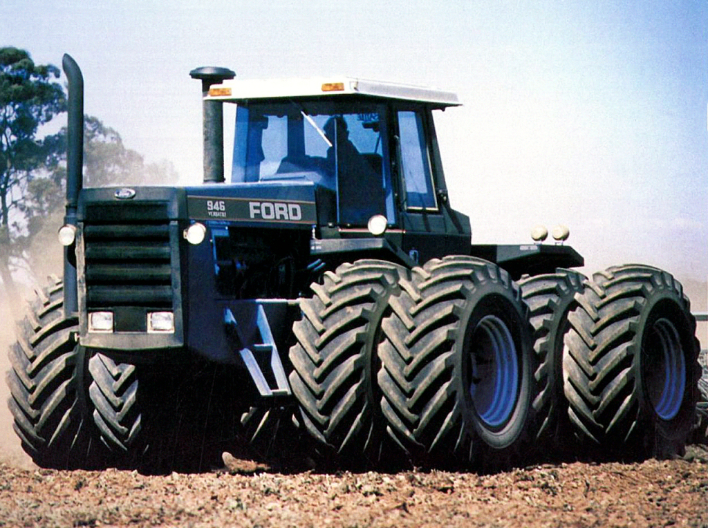 Ford Versatile 946 Knicklenker (Quelle: CNH)