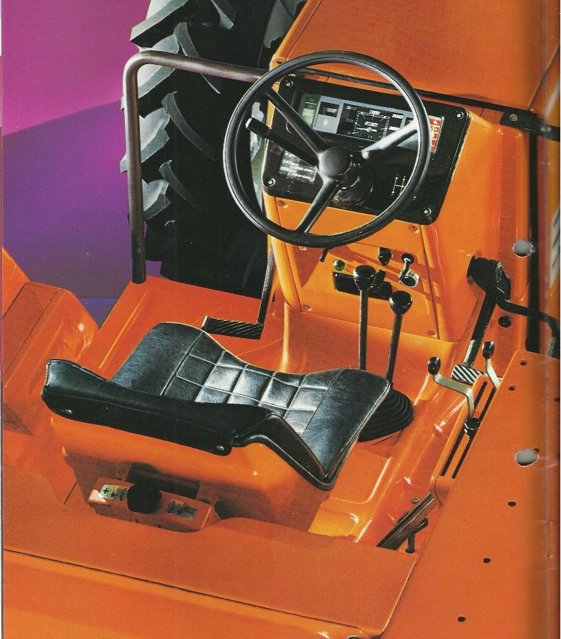 Fiat 780 und 880 DT Fahrerstand (Quelle: CNH)