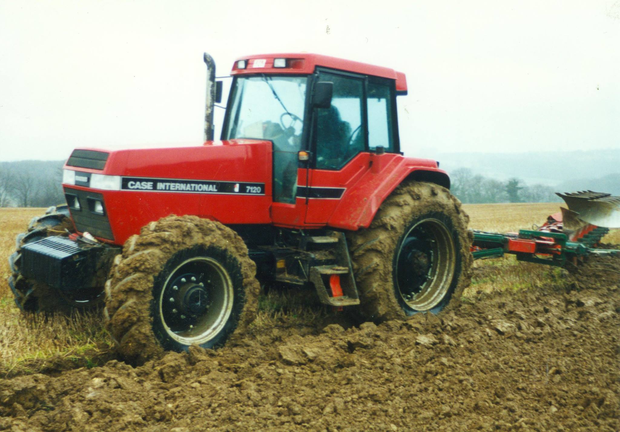 Case IH Magnum 7120 Großtraktor mit Pflug (Quelle: Classic Tractor Magazine)