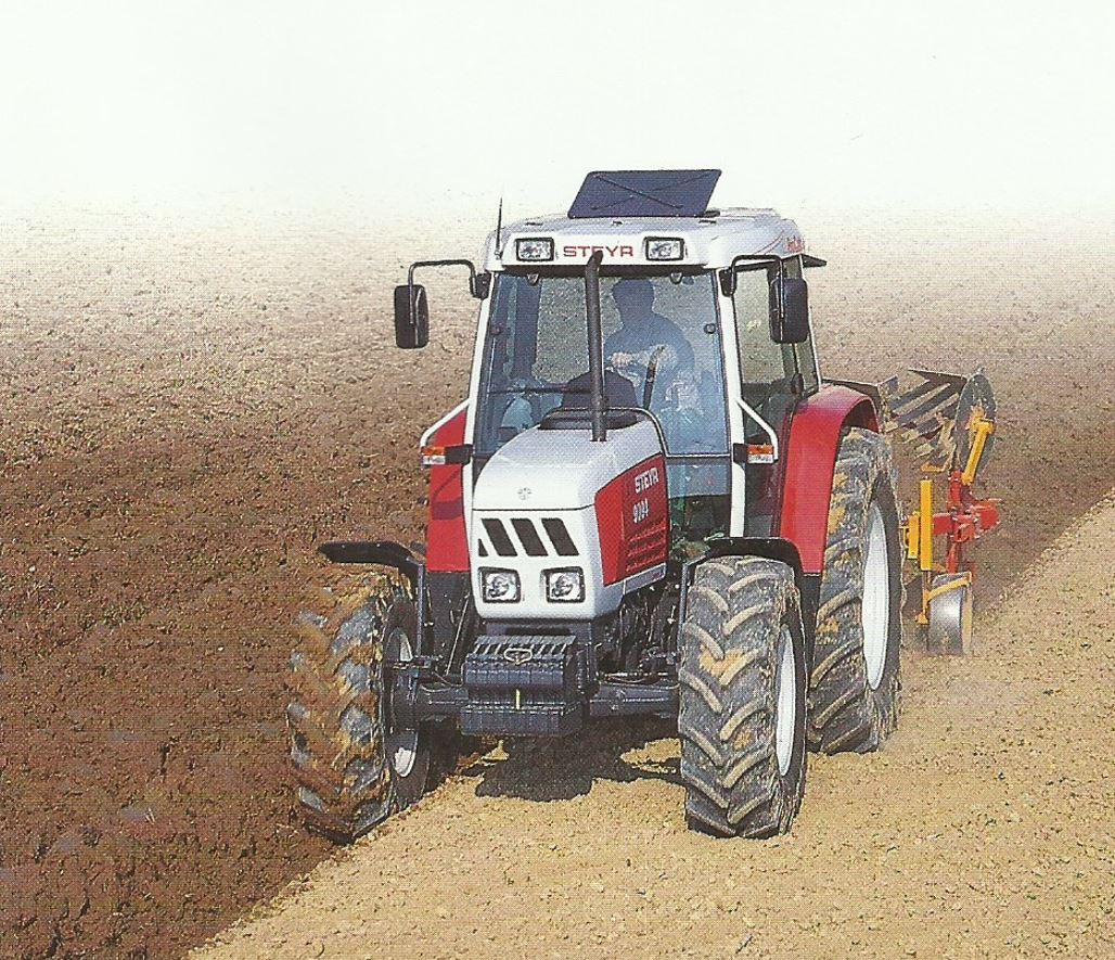 Steyr 9086 Traktor mit Allradantrieb (Quelle: CNH)