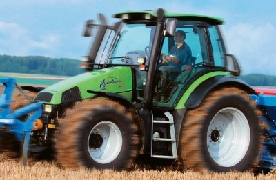 Deutz-Fahr Agrotron 110.6 Traktor (Quelle: SDF Archiv)