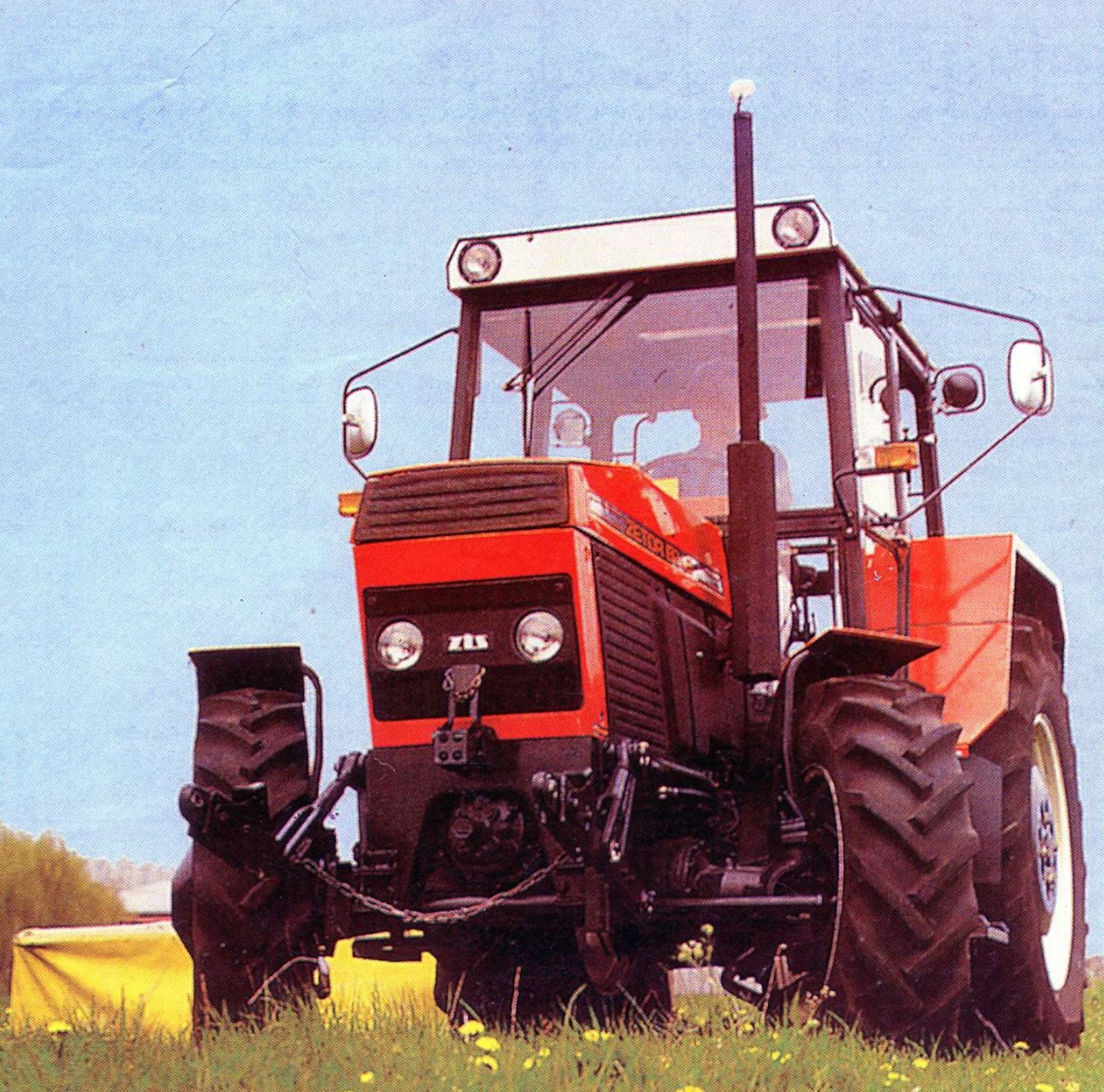 Zetor ZTS 8245 Traktor (Quelle: Hersteller)
