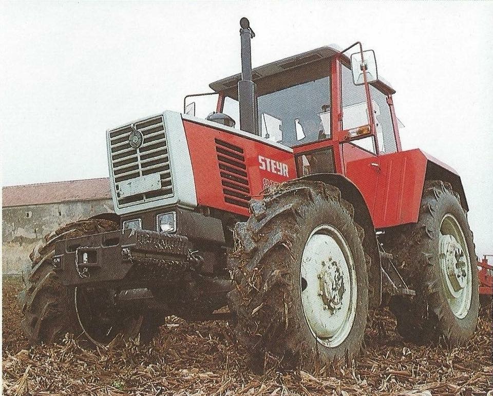 Steyr 8165 Turbo Allradtraktor (Quelle: CNH)