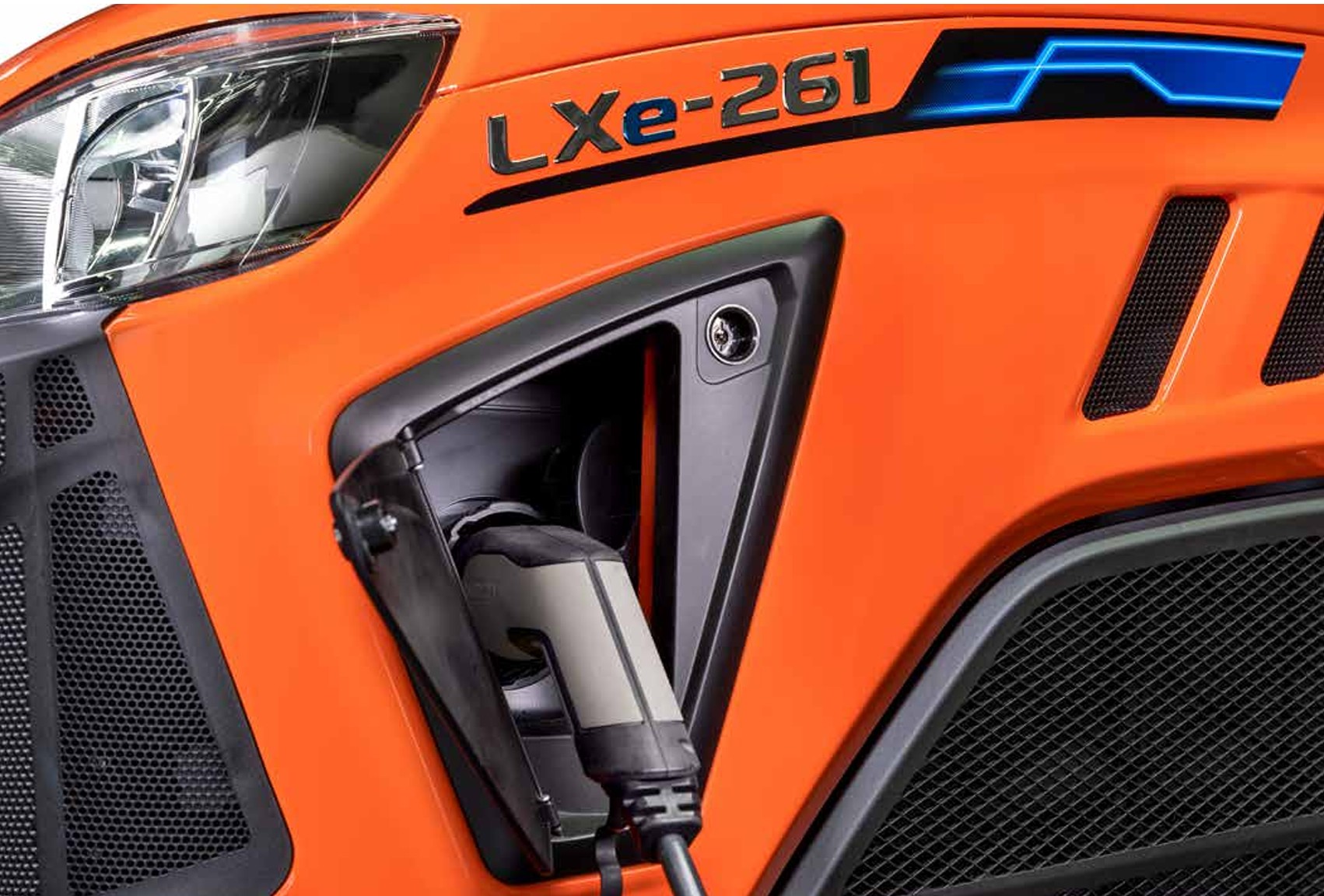 Kubota LXe-261 E-Traktor (Quelle: Kubota)