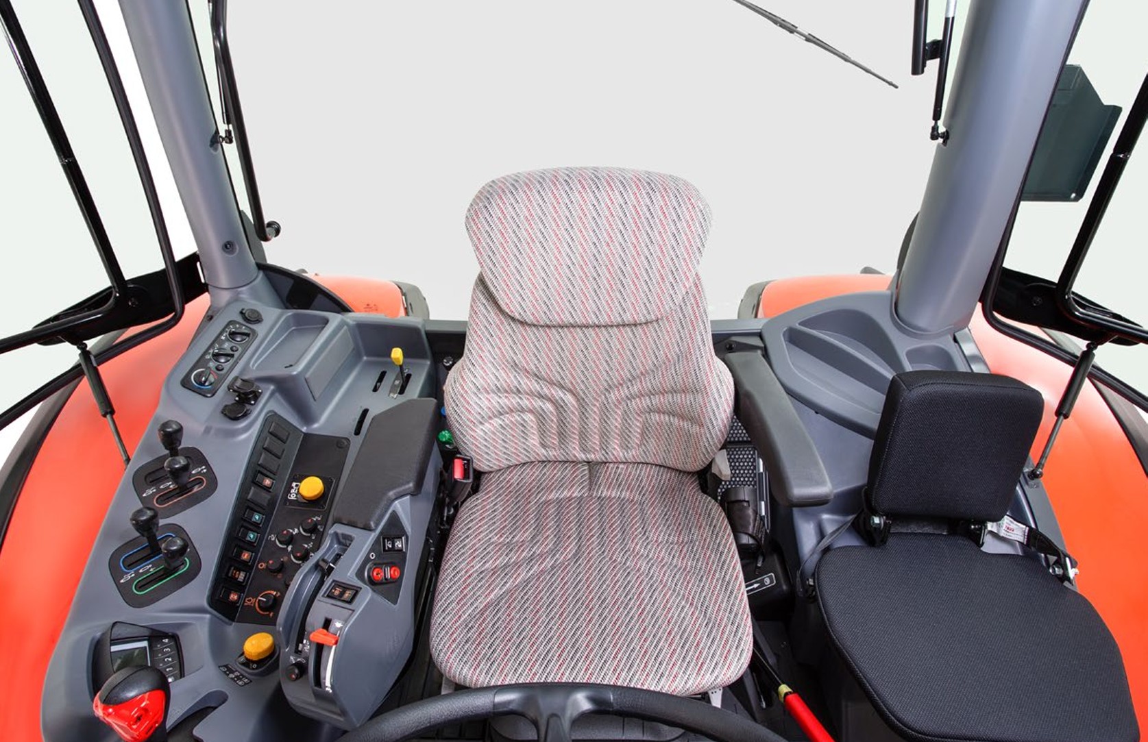 Kubota MGX-IV Traktor Kabine (Quelle: Kubota)