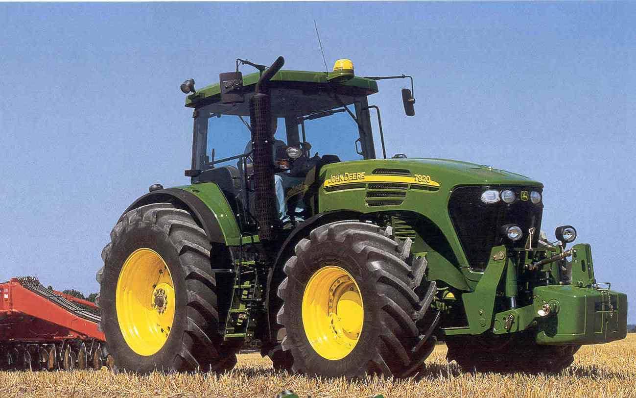 John Deere 7920 Traktor (Quelle: John Deere)