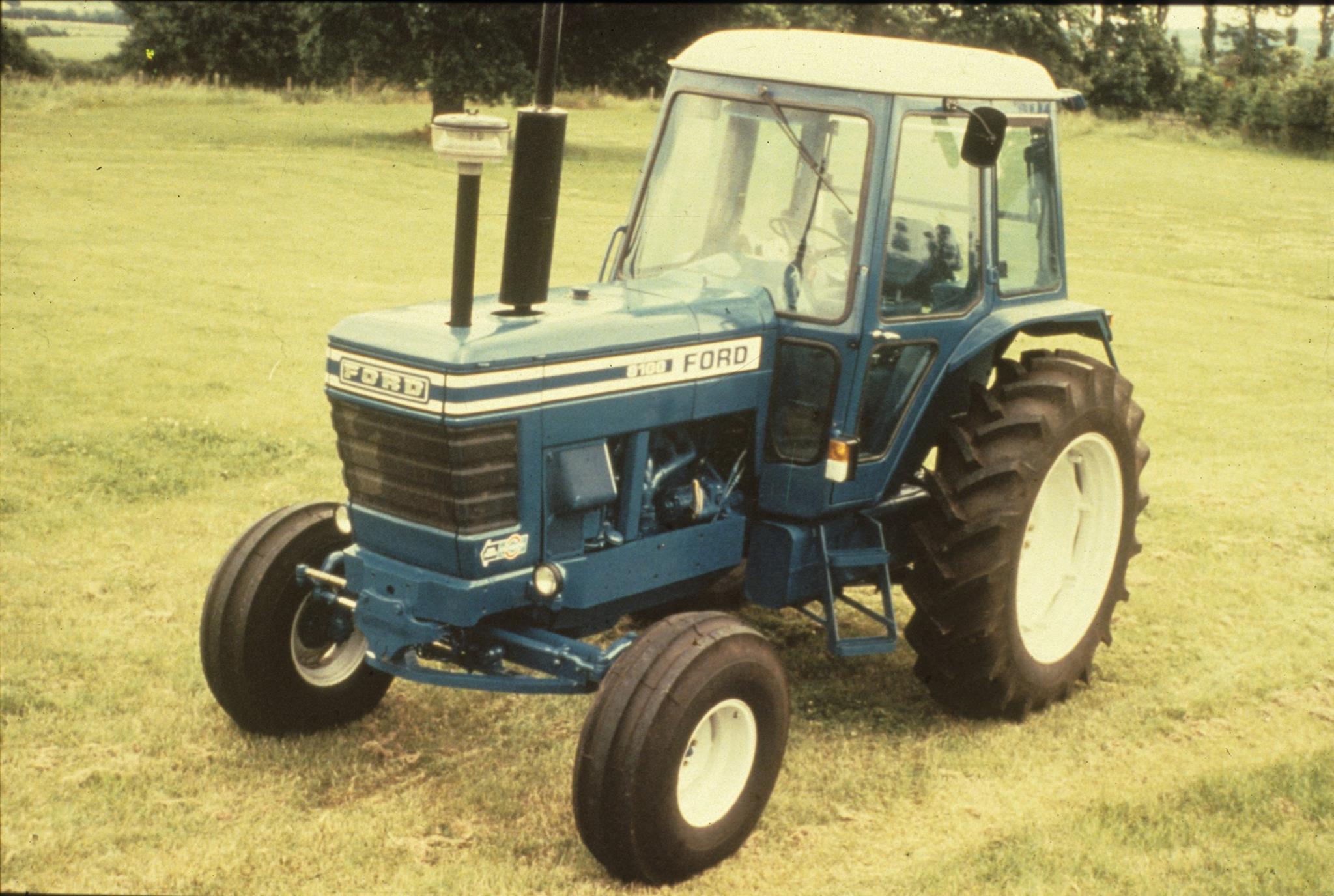 Ford 8100 Traktor (Quelle: Classic Tractor Magazine)