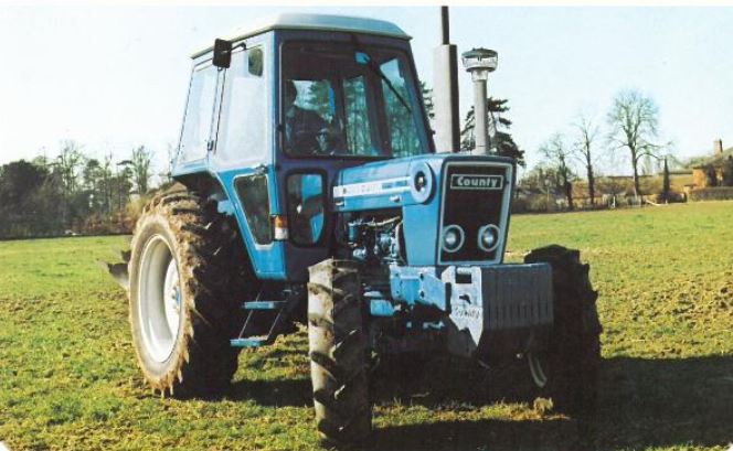 Ford County 7700-4 Allradtraktor (Quelle: CNH)