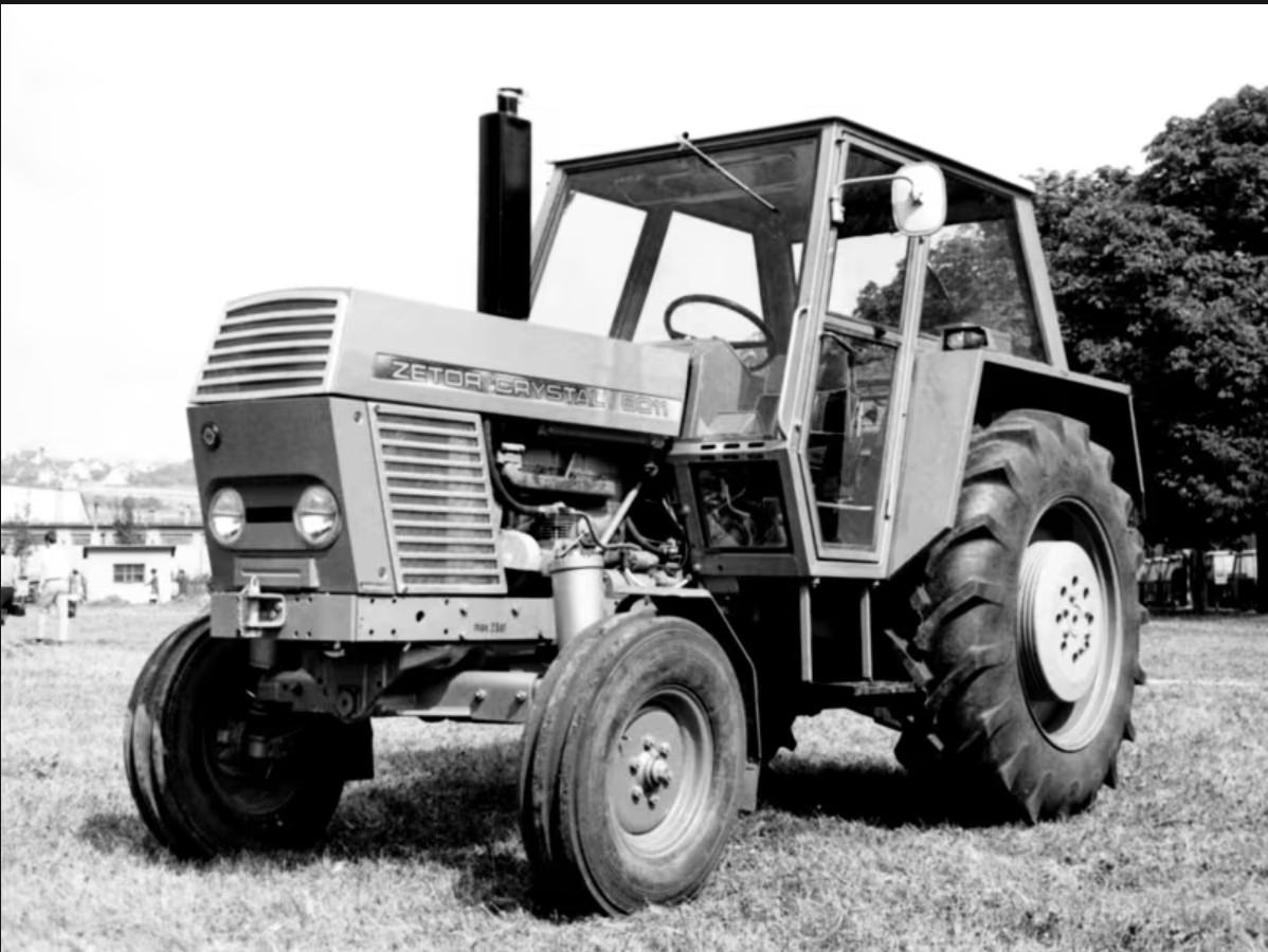 Zetor Crystal 8011 Traktor (Quelle: Hersteller)