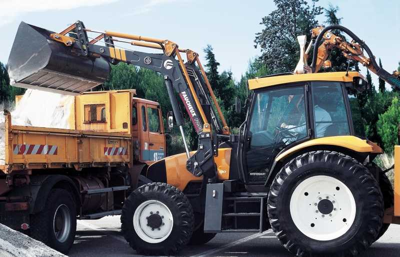 Renault Ergos 110H Kommunaltraktor (Quelle: Claas)