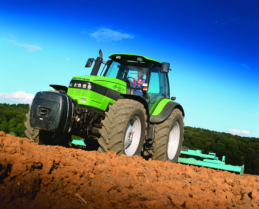 Deutz-Fahr Agrotron 200 Traktor (Quelle: SDF Archiv)