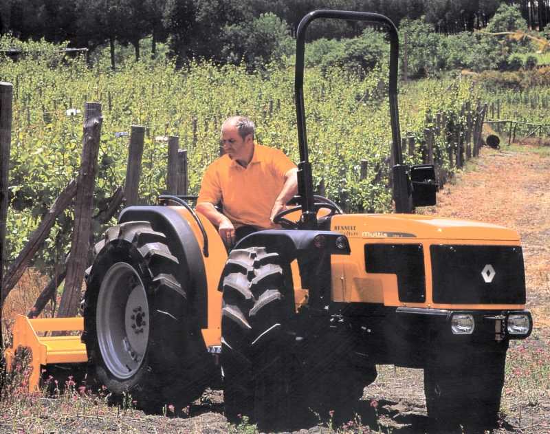 Renault Multis 156 Traktor (Quelle: Claas)