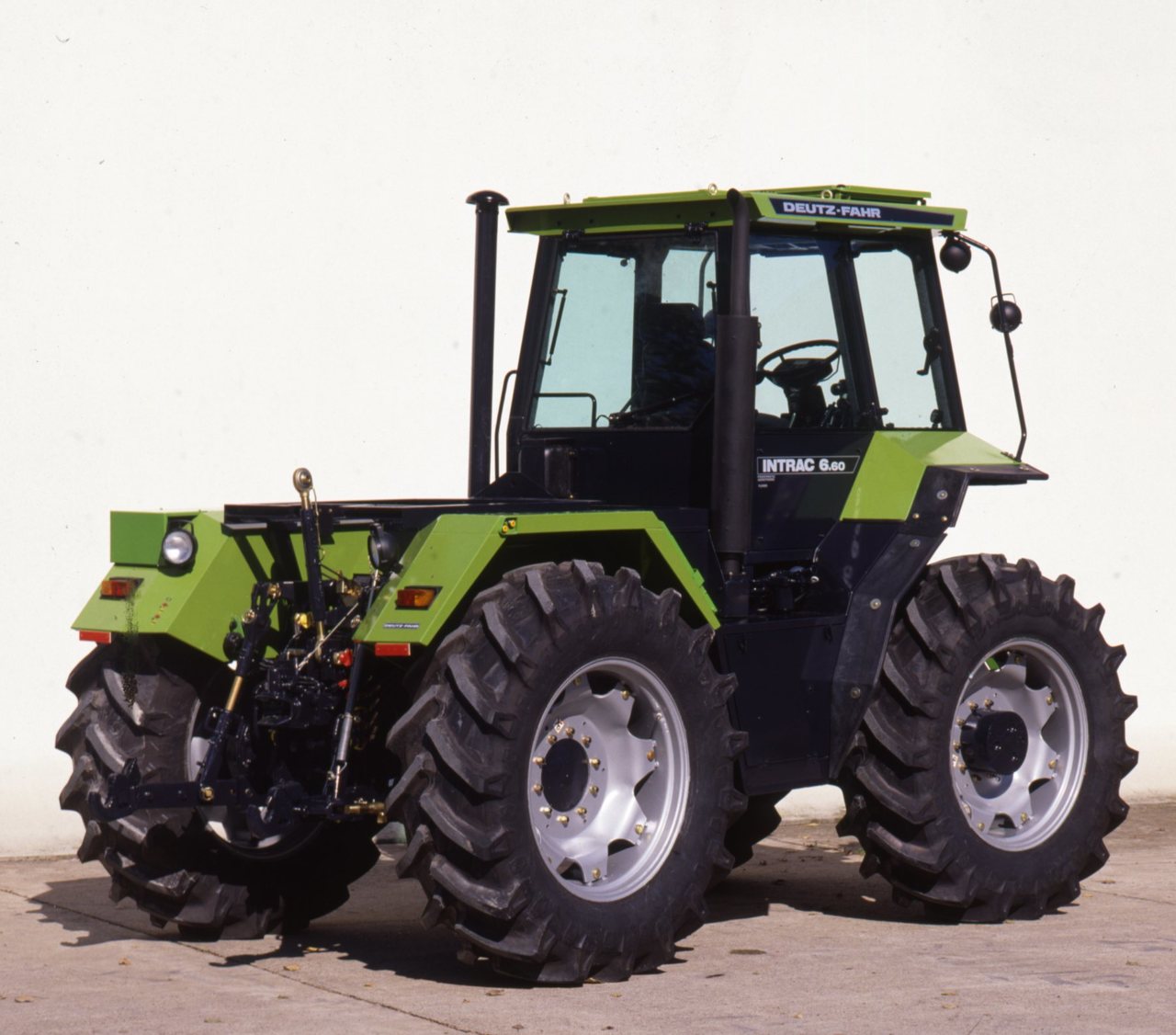 Deutz-Fahr Intrac 6.60 (Quelle: SDF Archiv)