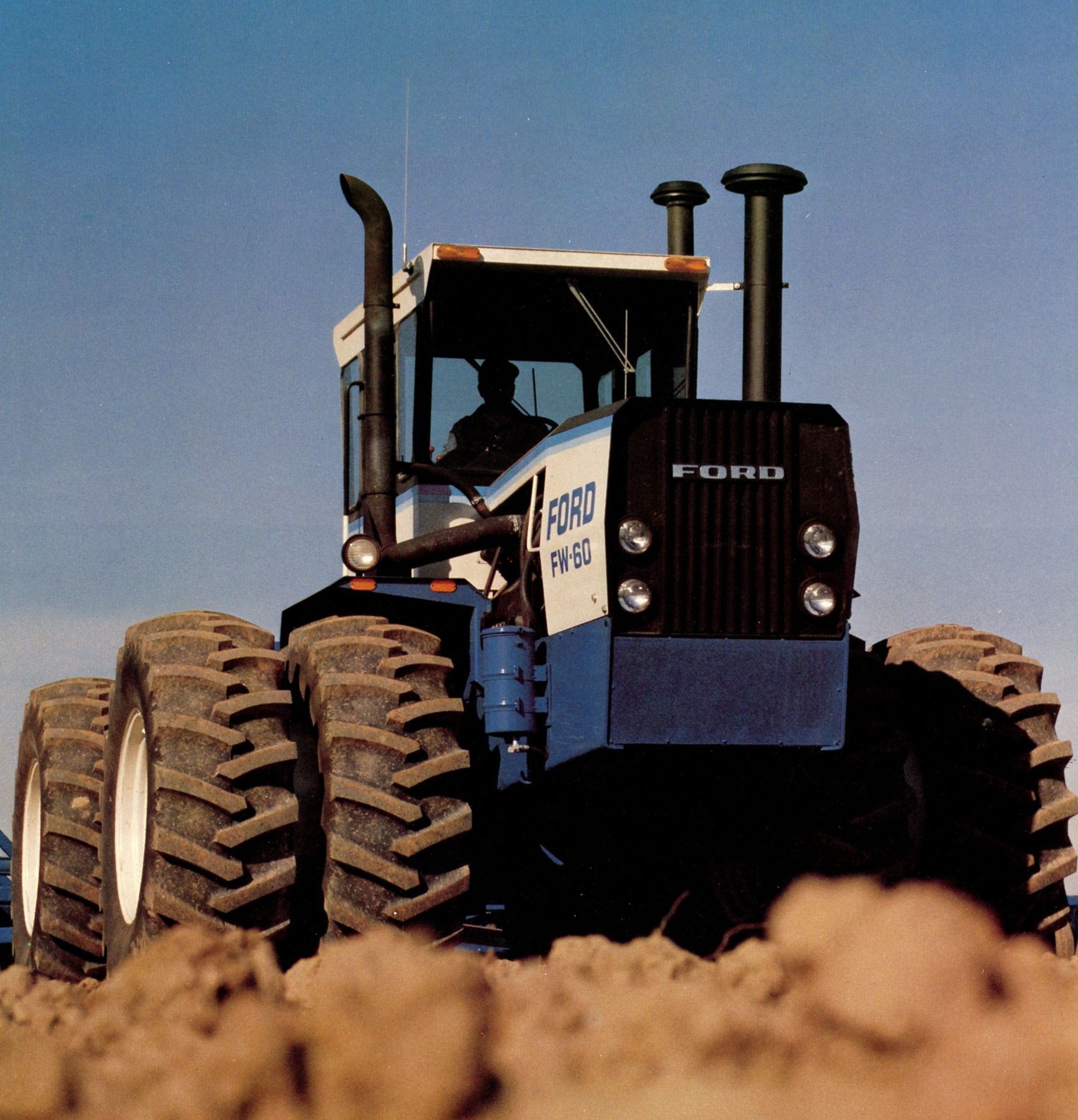 Ford FW-60 Knicklenker (Quelle: CNH)