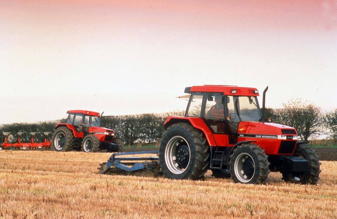 Case IH Maxxum 5130 und Case IH Maxxum 5140 (Quelle: Classic Tractor Magazine)