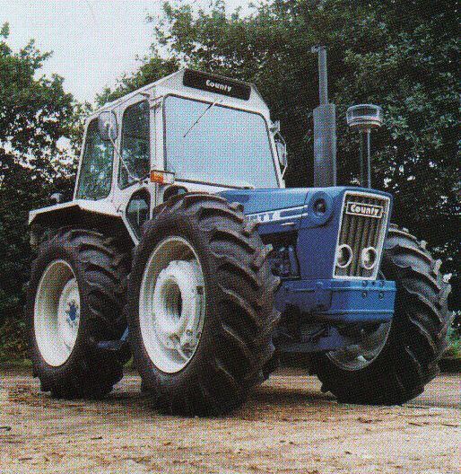 Ford County 974 Allradtraktor (Quelle: CNH)