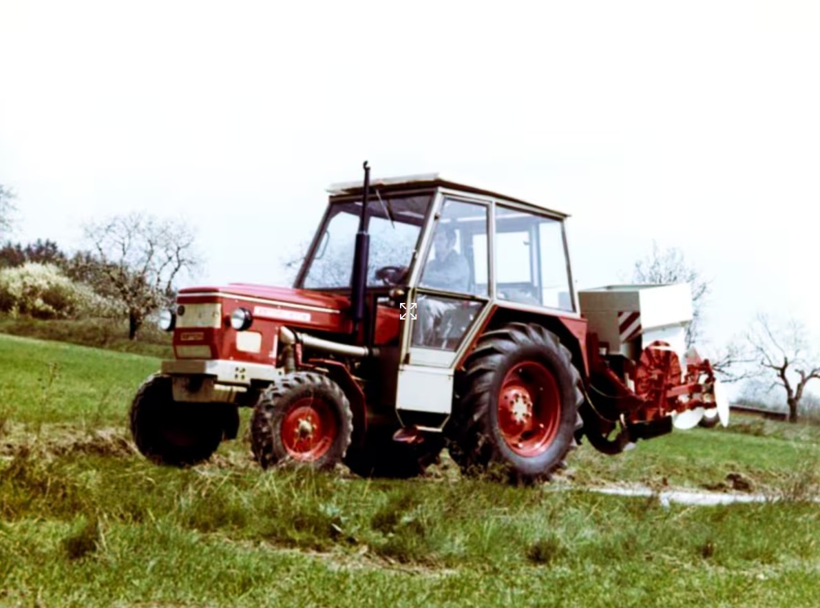 Zetor 5718 Traktor (Quelle: Hersteller)