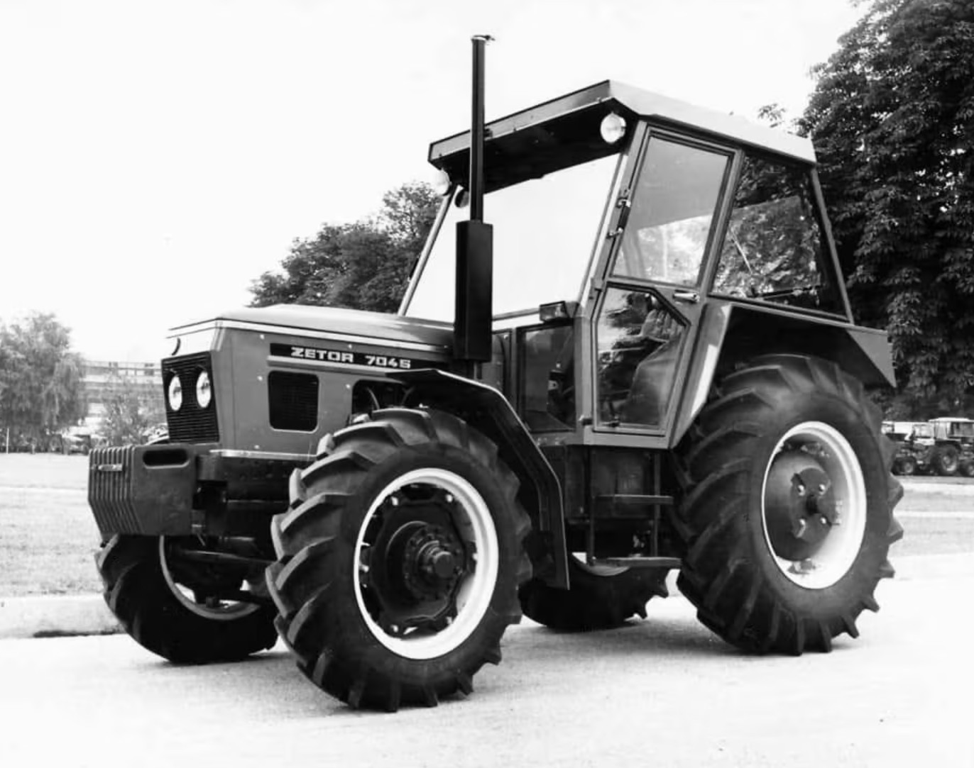Zetor 7045 Traktor (Quelle: Hersteller)
