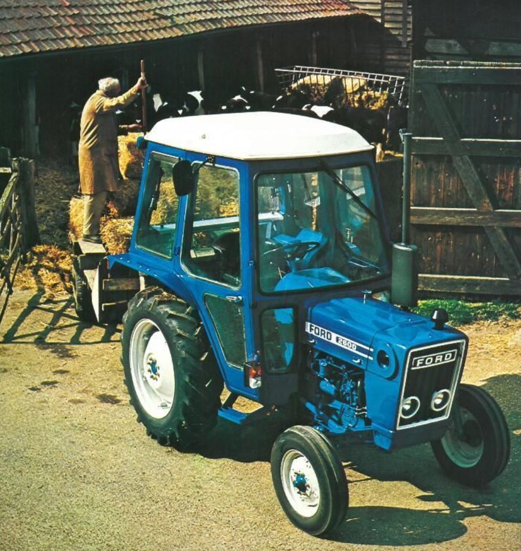 Ford 2600 Traktor mit Kabine (Quelle: CNH)