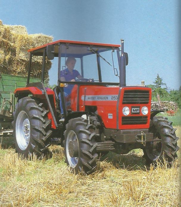 Massey Ferguson 263 mit Standardkabine und Allradantrieb (Quelle: AGCO)