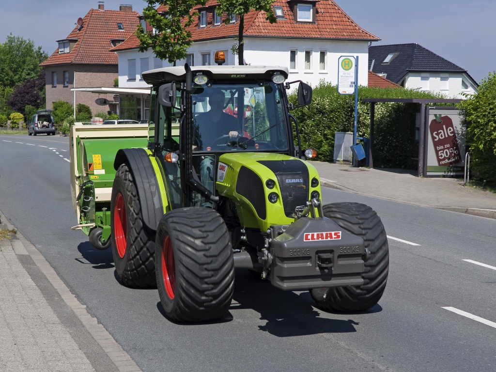 Claas Elios 230 Kompakttraktor (Quelle: Claas)