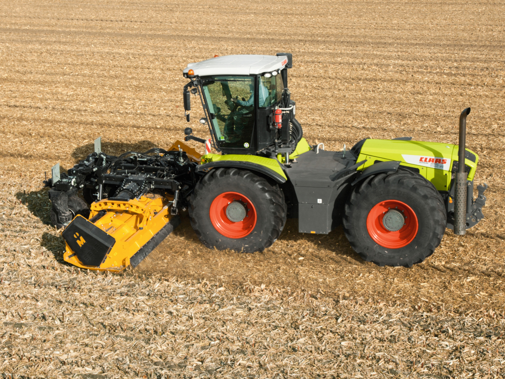 Claas Xerion 3800 TracVC mit Mulcher (Quelle: Claas)