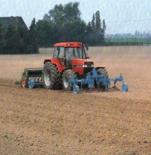 Case IH Maxxum 5130 Traktor (Quelle: CNH)