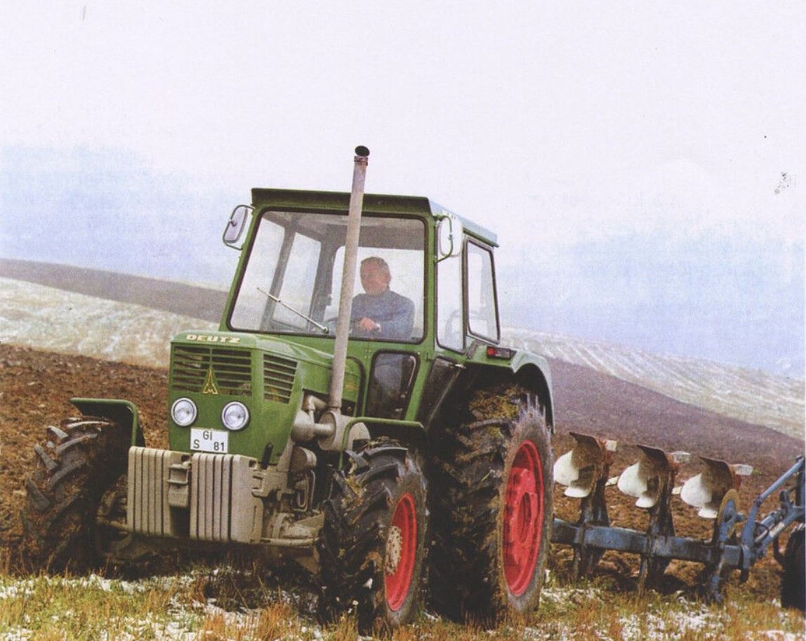 Deutz D13006 Allradtraktor mit Kabine (Quelle: SDF Archiv)
