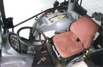 McCormick CX-L Kabine (Quelle: Argo)