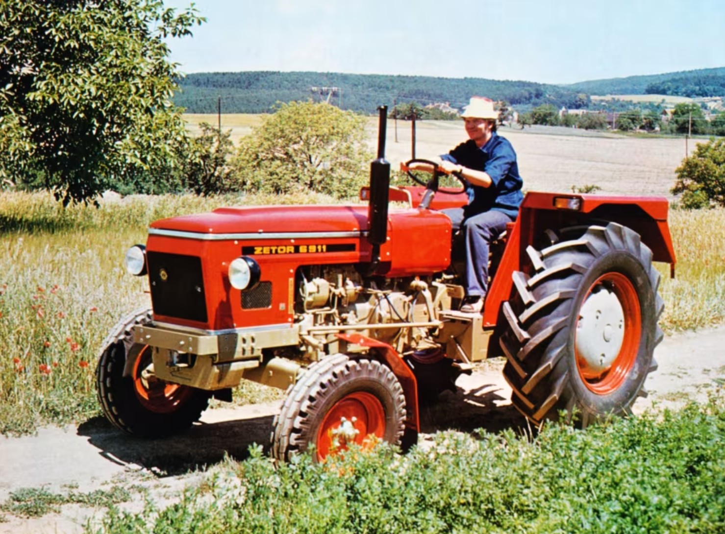 Zetor 6911 Traktor (Quelle: Zetor)