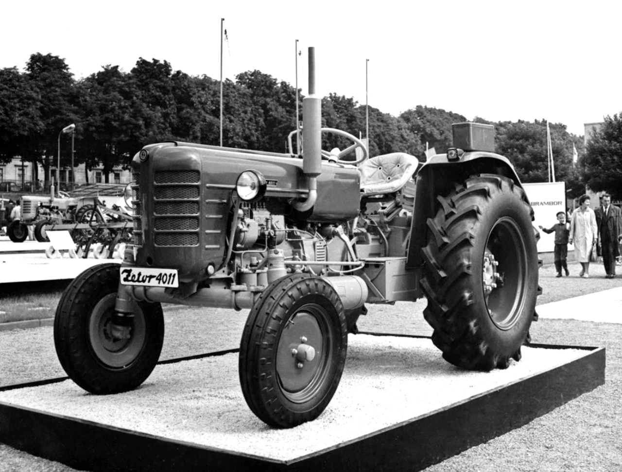Zetor 4011 Traktor UR1 Serie (Quelle: Zetor)
