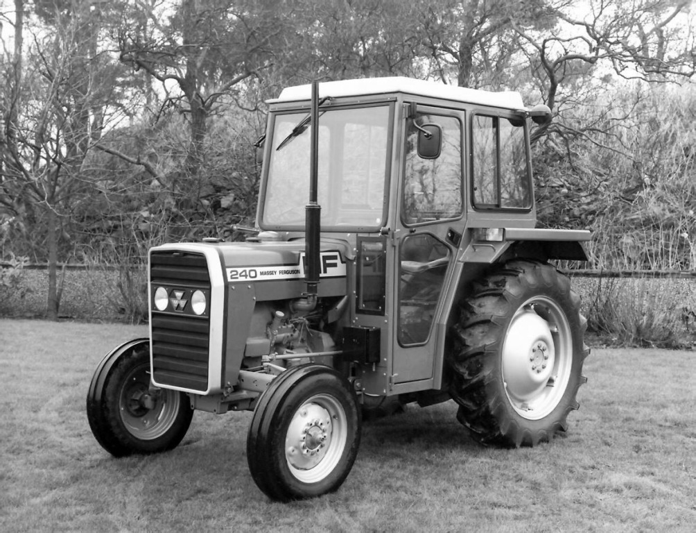 Massey Ferguson 240 Traktor (Quelle: AGCO)