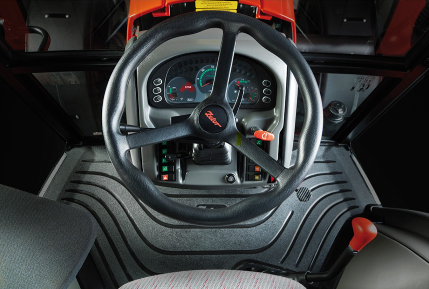 Zetor Forterra 140 HSX Traktor (Quelle: Zetor)