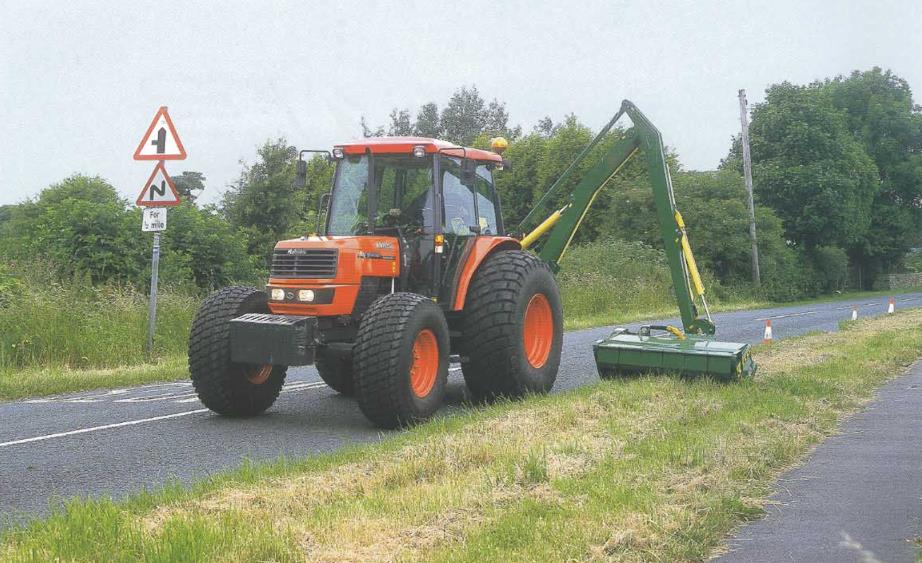 Kubota ME9000 Allradtraktor mit Kabine (Quelle: Kubota)