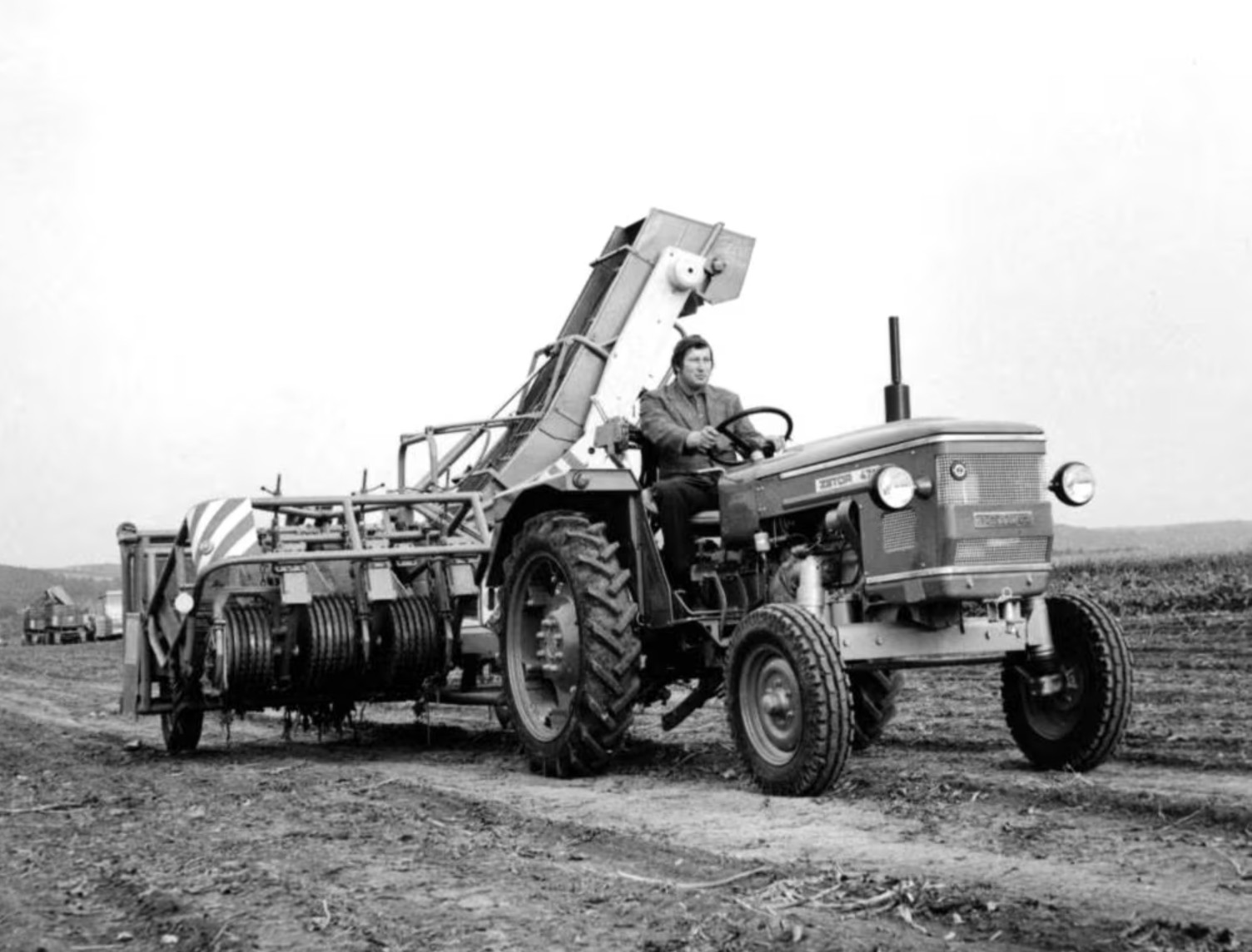 Zetor 4712 Traktor (Quelle: Hersteller)