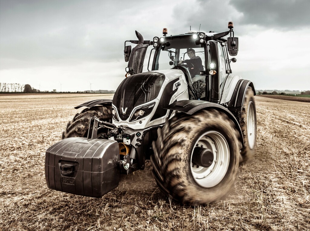 Valtra T214 Traktor (Quelle: Valtra)