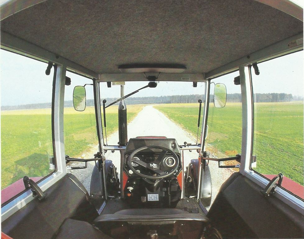 Massey Ferguson 293 Kabine (Quelle: AGCO)