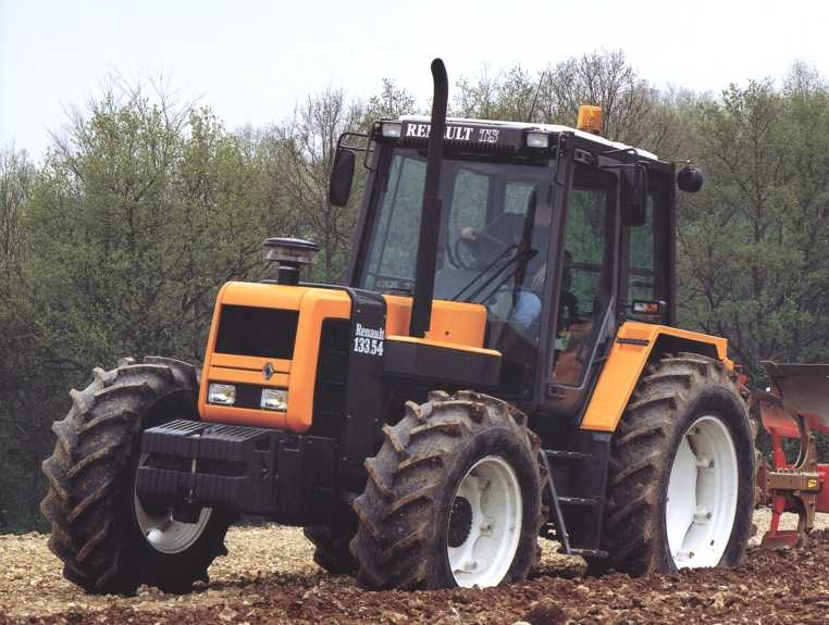 Renault 133-54 TS Traktor (Quelle: Claas)