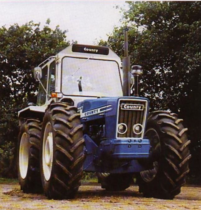 Ford County 774 Allradtraktor (Quelle: CNH)
