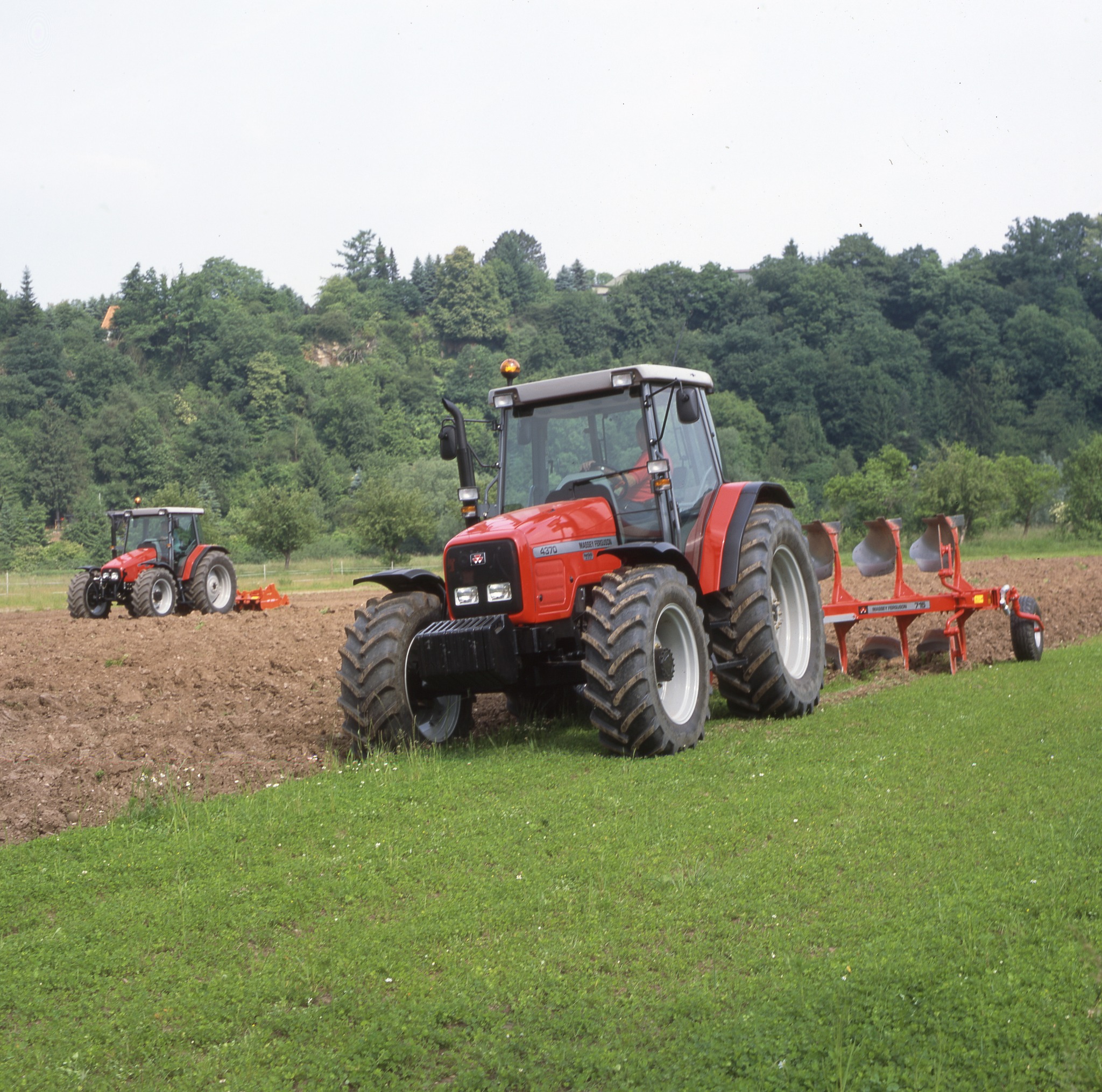 Massey Ferguson 4370 Allradtraktor (Quelle: Classic Tractor Magazine)