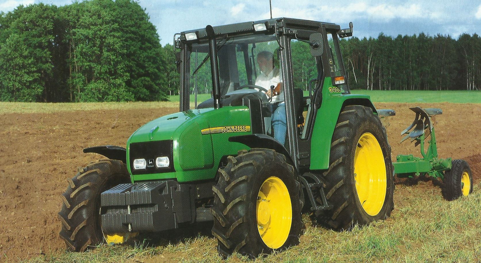 John Deere 3400 Traktor (Quelle: John Deere)